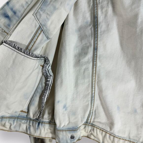 Levi’s Denim Jacket Women’s Size Medium Bleached Wash Long Sleeve Casual Short - Picture 5 of 9